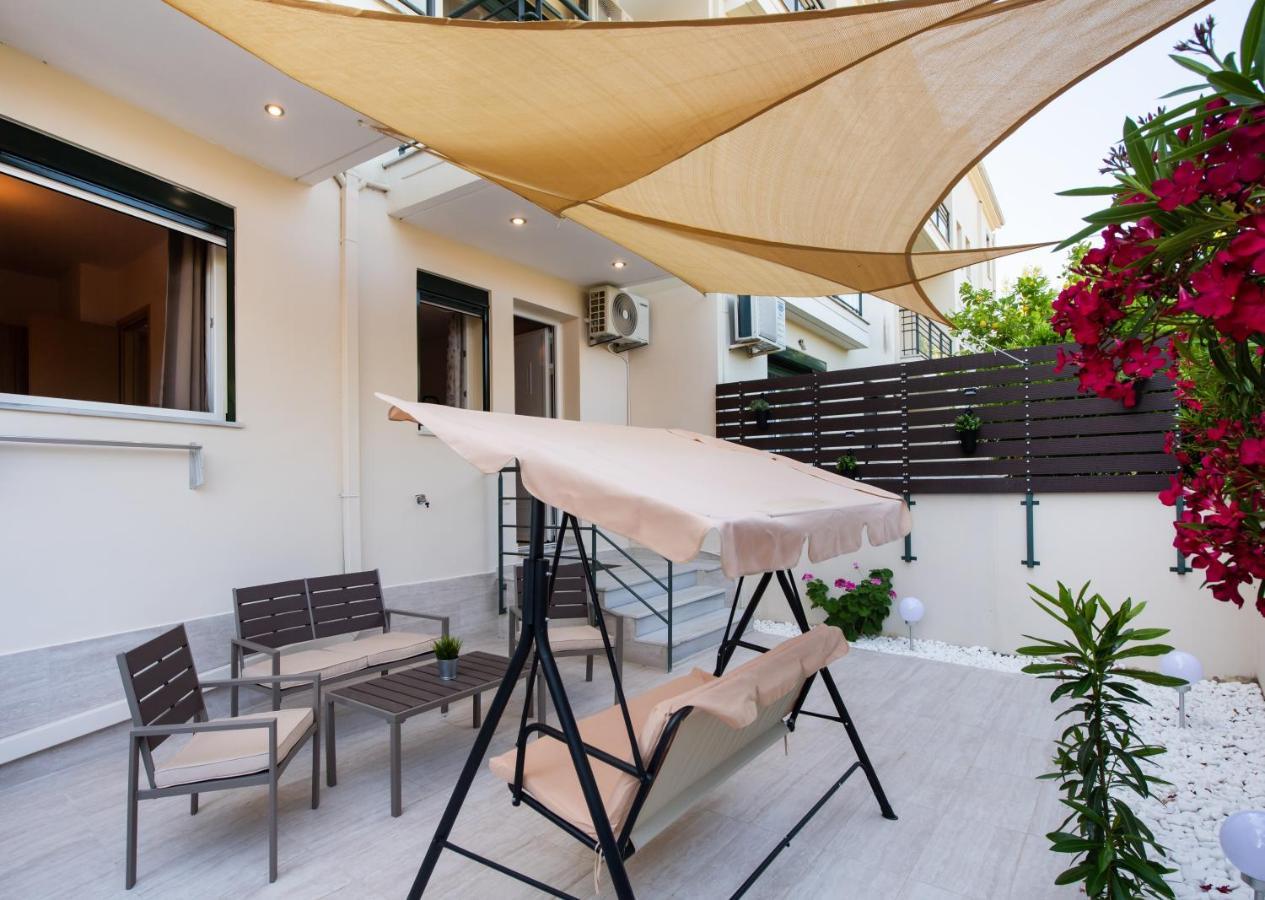 Sofoklis City House With A Private Veranda Lefkada City Bagian luar foto